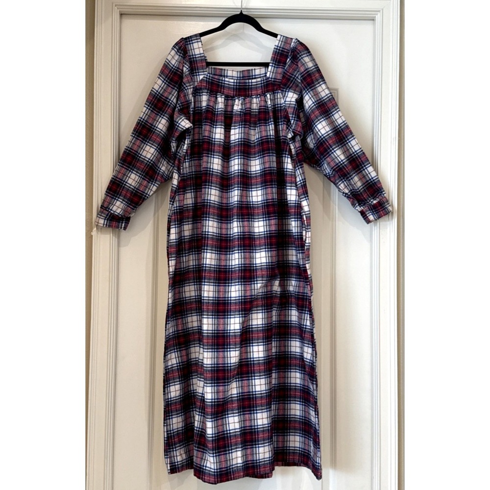 Vermont Country Store Nightshirt Sz M Plaid Flannel Gown Cottagecore Country